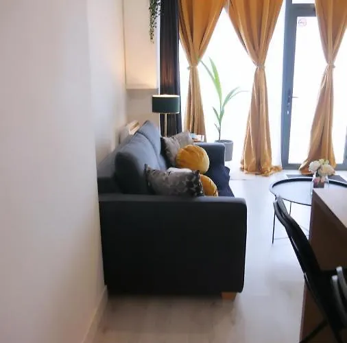 Appartement Joli Dans Le Centre De *